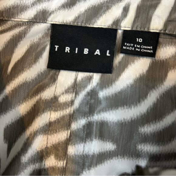 Tribal Zebra Windbreaker Jacket Women's Size 10 Gray Ivory Animal Print Full Zip - Picture 8 of 11